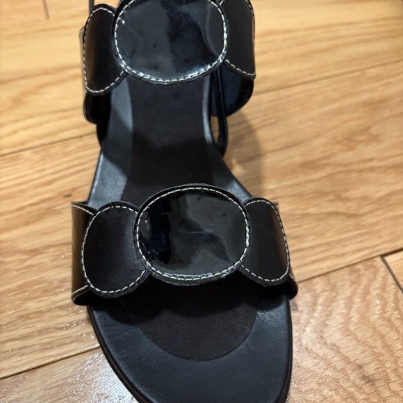 Munro Eclipse 9W Black Patent Dress Sandals - Picture 3 of 6